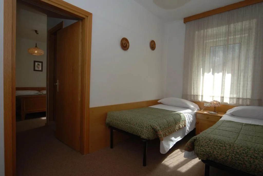Hotel Ancora** _06