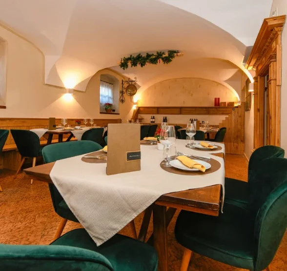 Hotel Mezzosoldo Camp_06