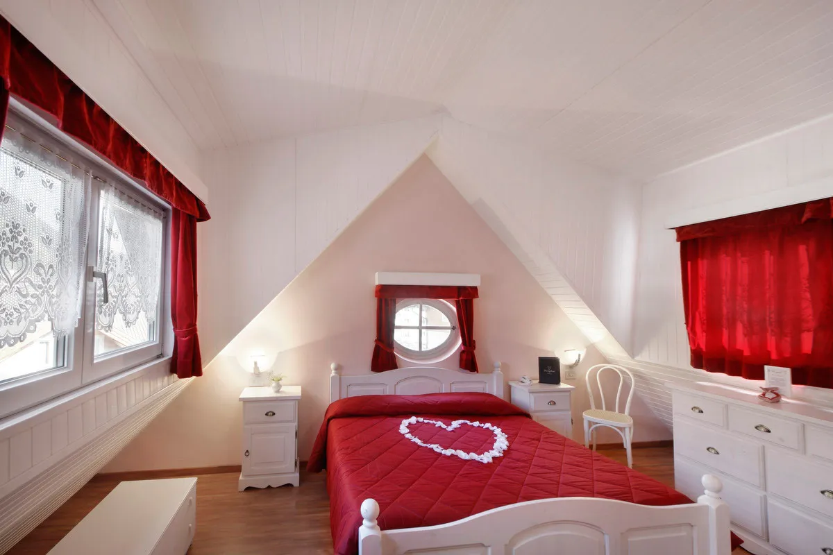 Roof Romantic