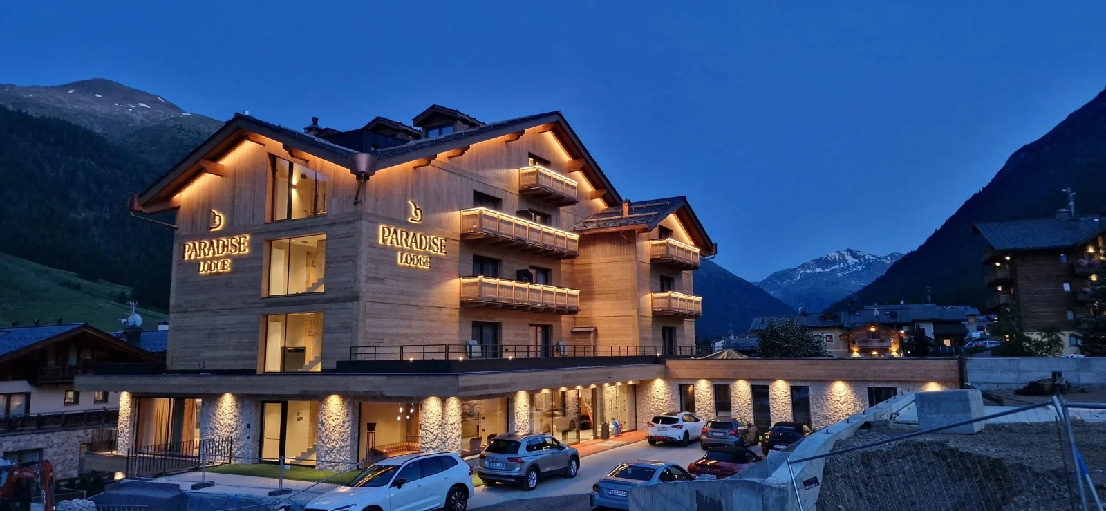 Paradise Lodge ****_02